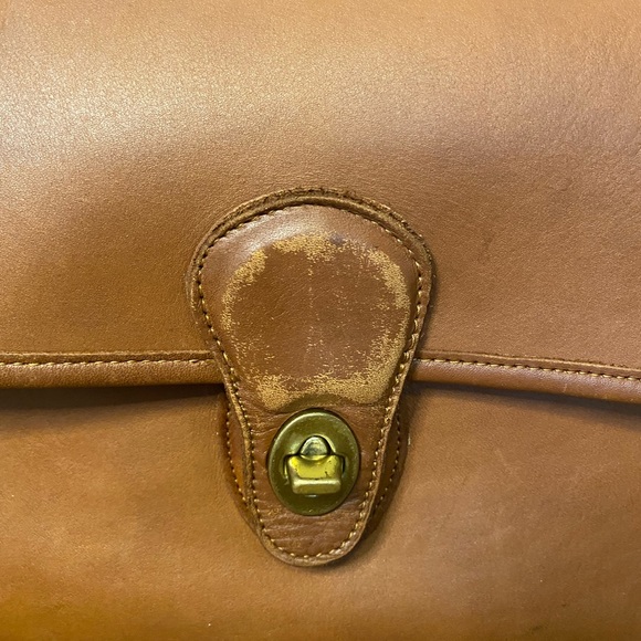 Vintage Coach Willis British Tan 9927 Shoulder Crossbody Bag - Picture 3 of 12